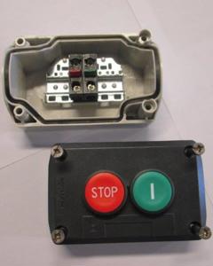 Push-button housing with 2 buttons